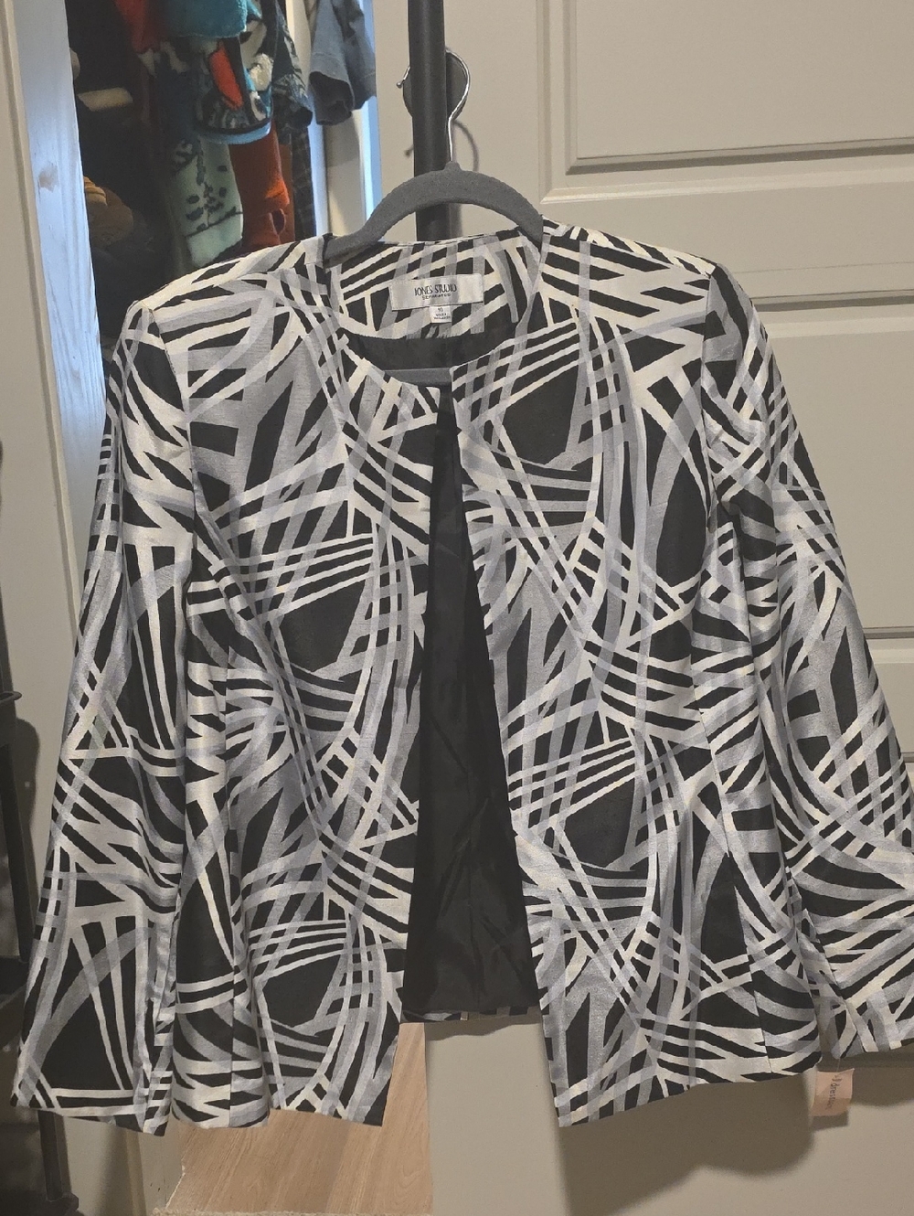 Jones New York Black and White Abstract Open-Front Blazer